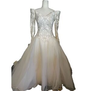 Vintage wedding gown